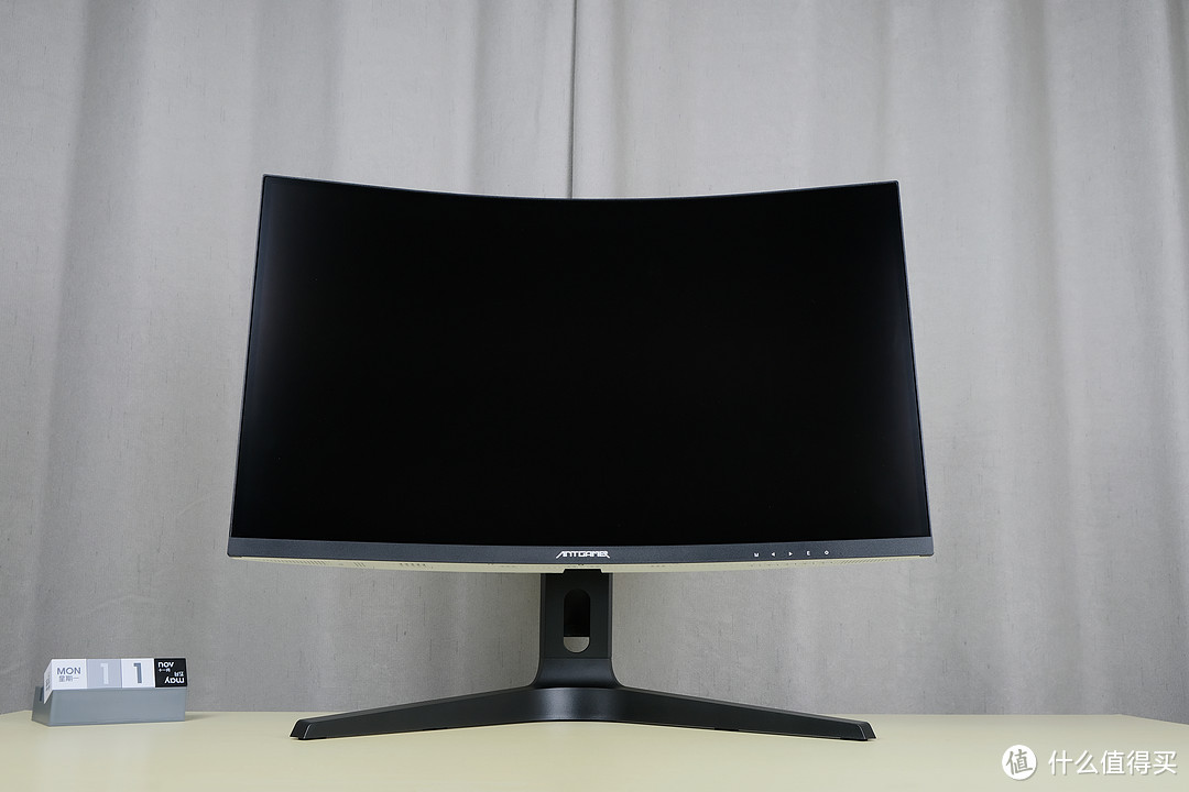 年末桌面升级：蚂蚁电竞 宇航家 ANT27TQC 2K144Hz 1000R曲面显示器 上手体验