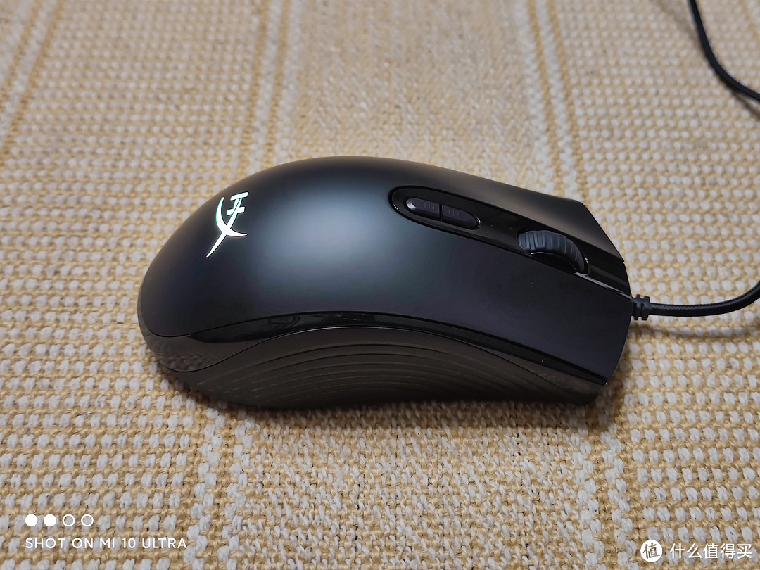 ¥69块钱的金士顿HyperX脉冲RGB鼠标香不香?开箱X实测送上