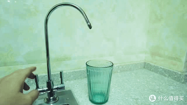 制矿物质水