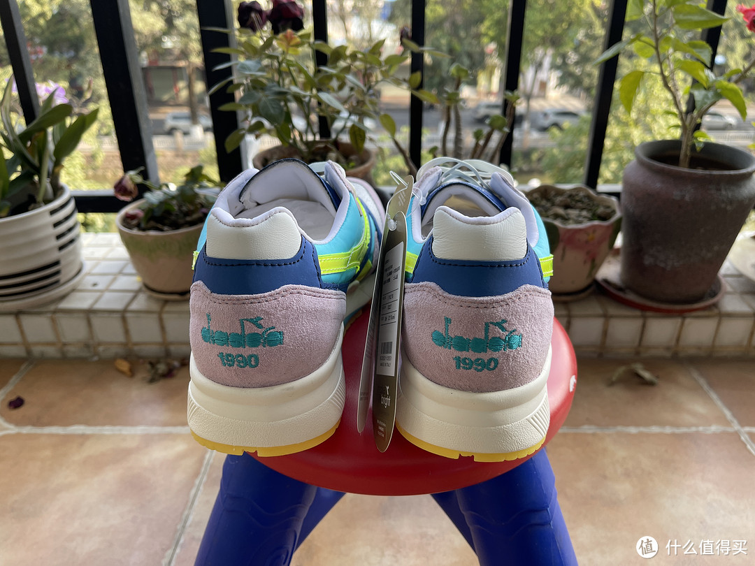 在剁手的路上越走越远11：DIADORA N9000 H LUMINARIE 