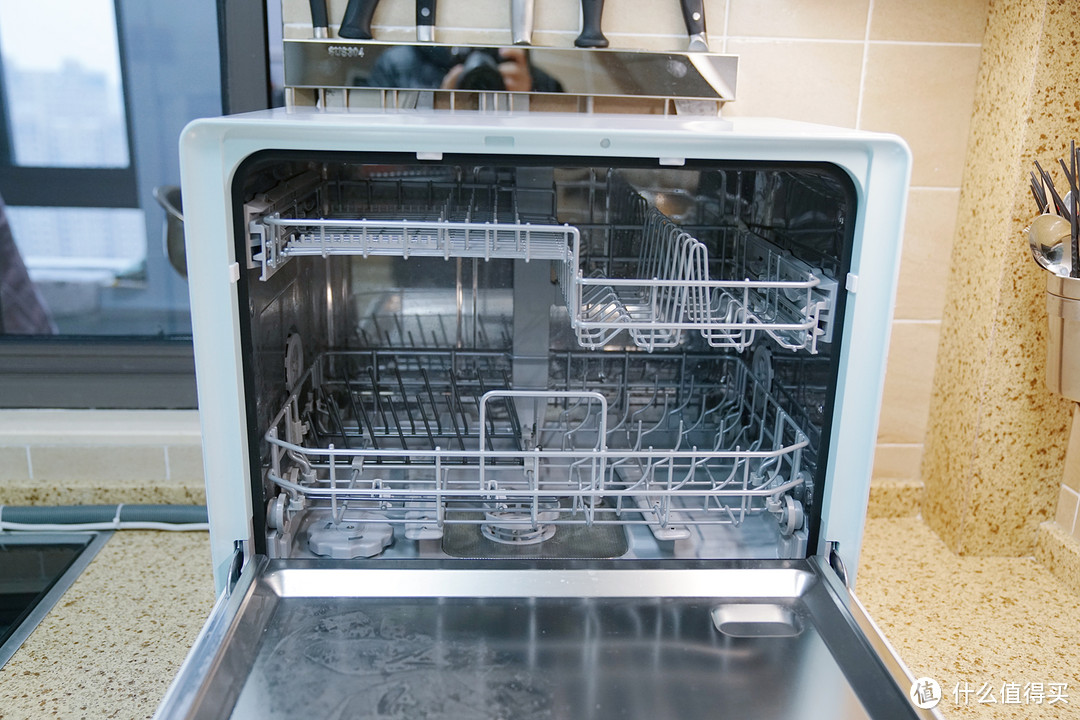新品尝鲜！售价2千多的美的初见洗碗机是不是智商税？