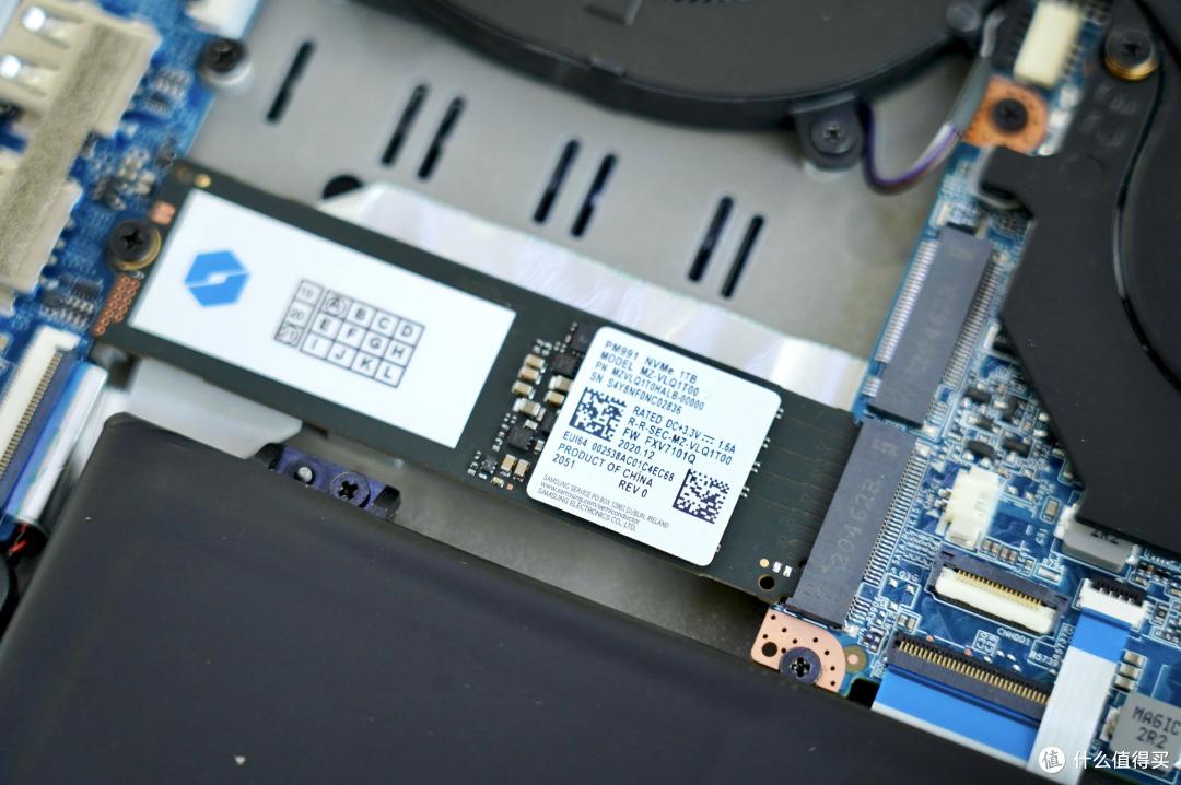 19.7mm机身!130W RTX3060!机械革命Umi Pro 3评测