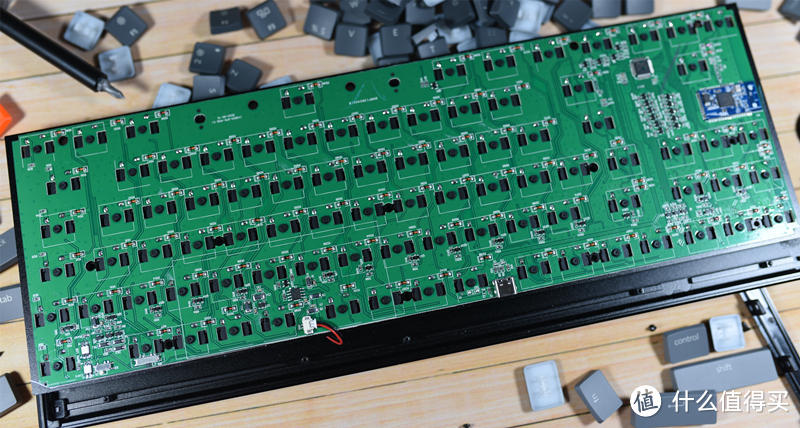 原来超薄机键也能打-Keychron K1双模短轴机械键盘