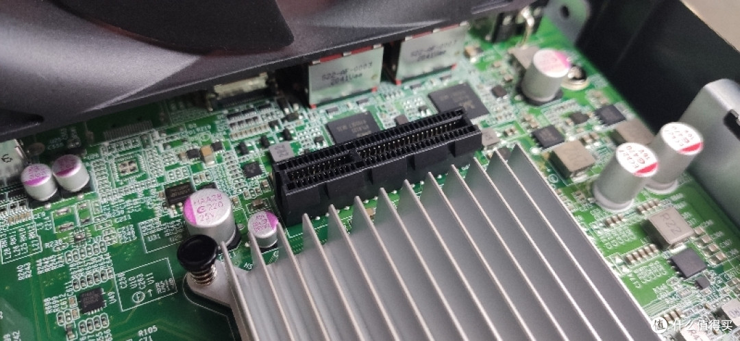 电竞主题NAS爱速特AS5304T新款更换记+Asustor Portal试玩