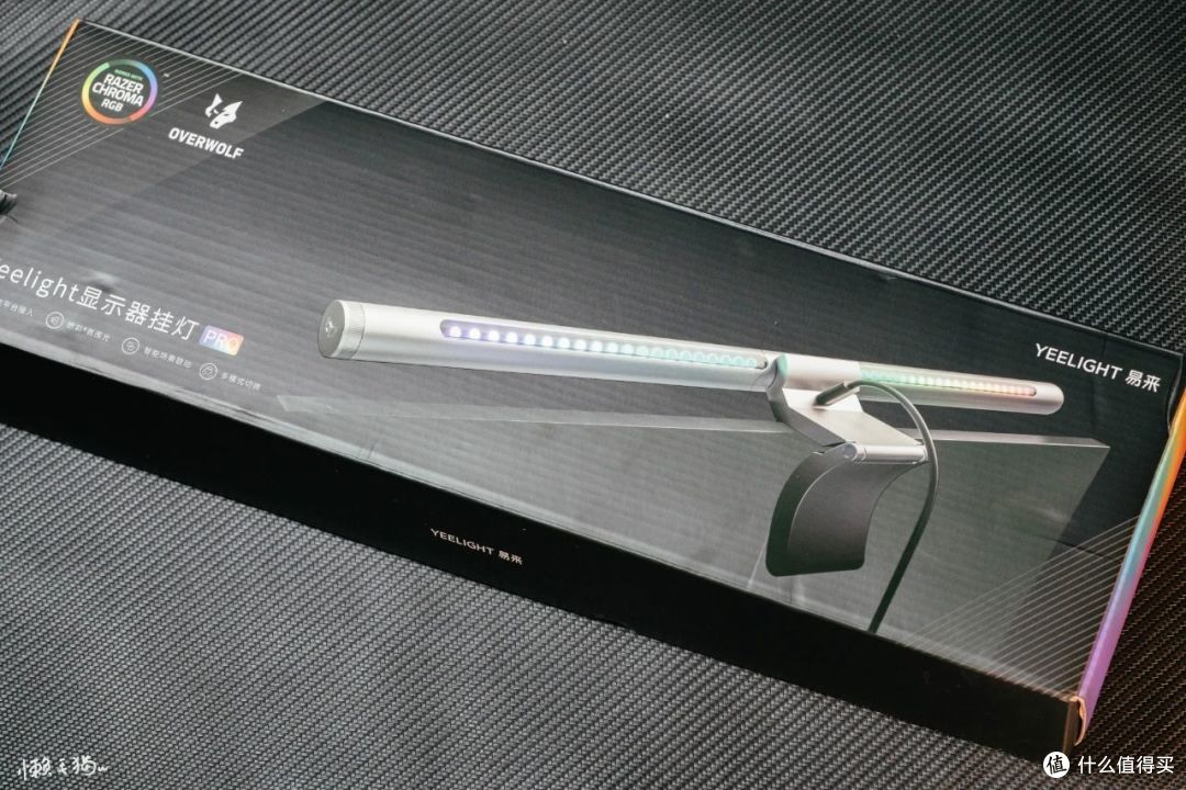 新年新软装，流光溢彩，明亮迎新——yeelight智能屏幕挂灯pro