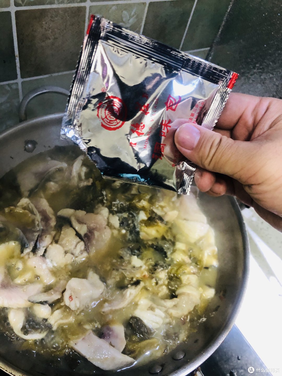 买鱼半小时,做鱼半小时,吃鱼半小时,真是又酸又菜又多余