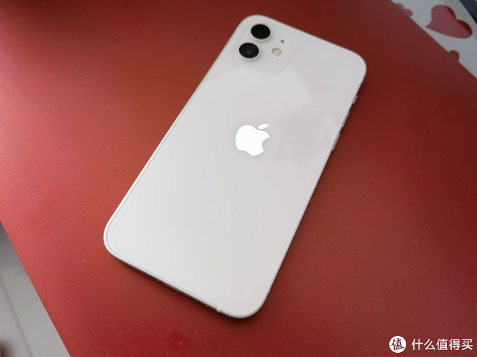 iphone12也是选择的白色