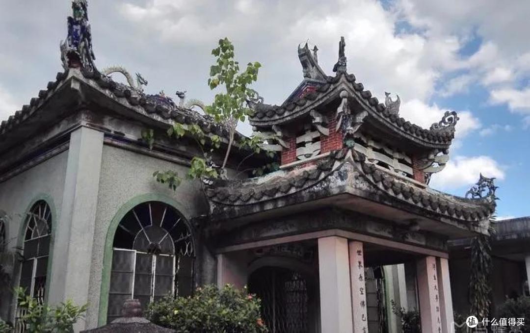 明星豪宅有啥好羡慕的,中国真正的千万豪宅都在农村!