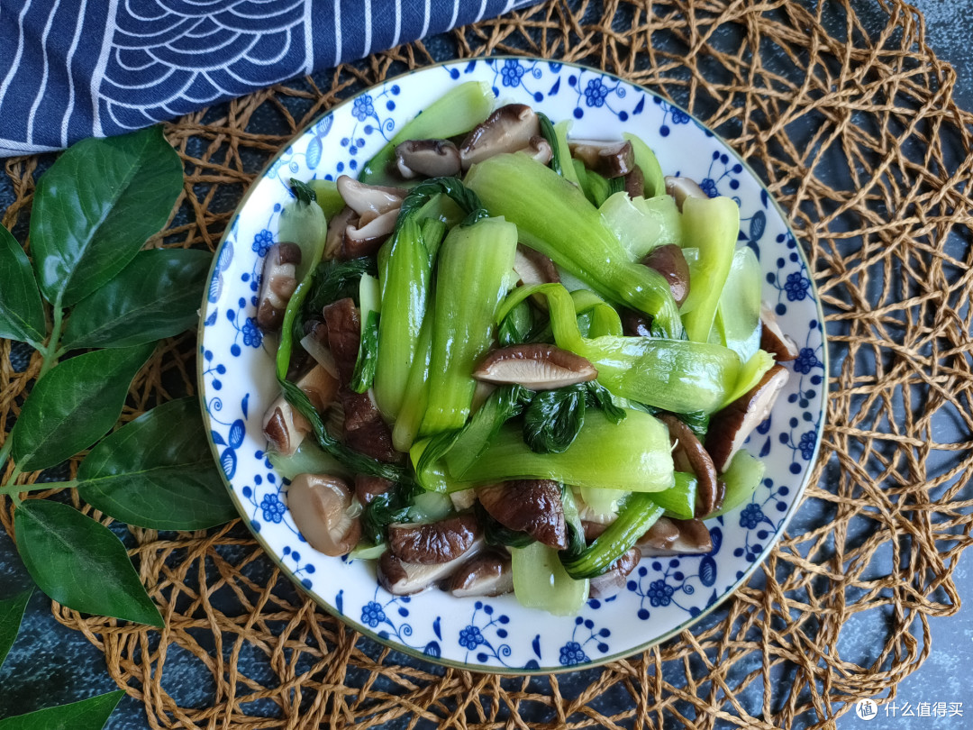掌握几个技巧炒青菜,脆爽入味不出水