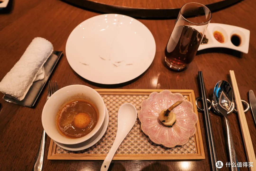 入住送粉色玫瑰,整家酒店都是Pink!Pink!Pink!