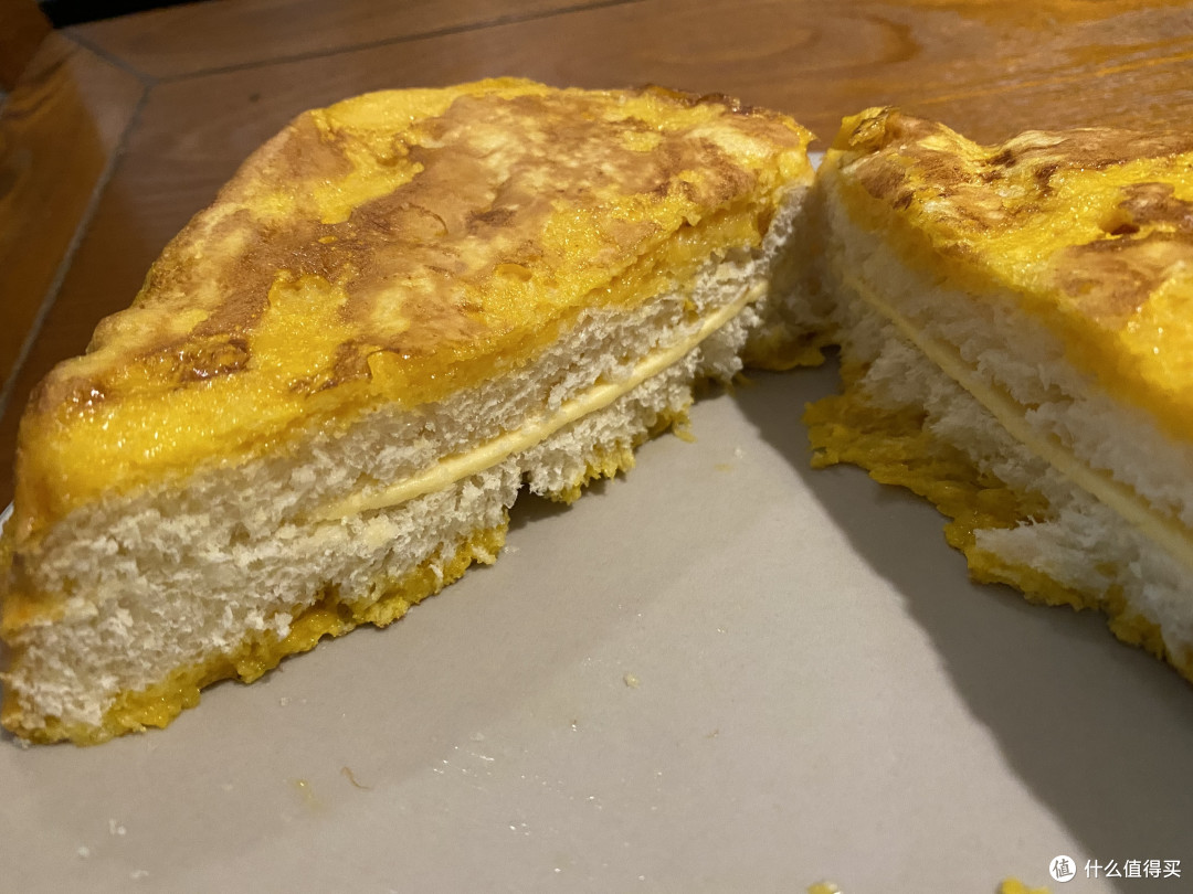美味简单的流心芝士鸡蛋三明治