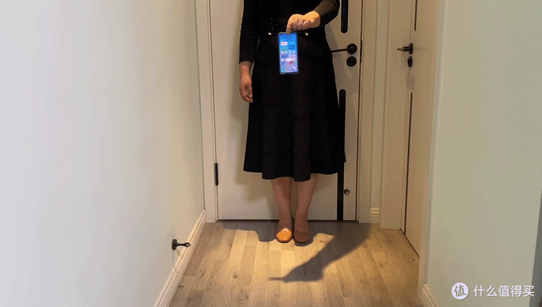 春节的奖励:iPhone +小米全都换了网红小彩壳,决色的表现究竟如何?