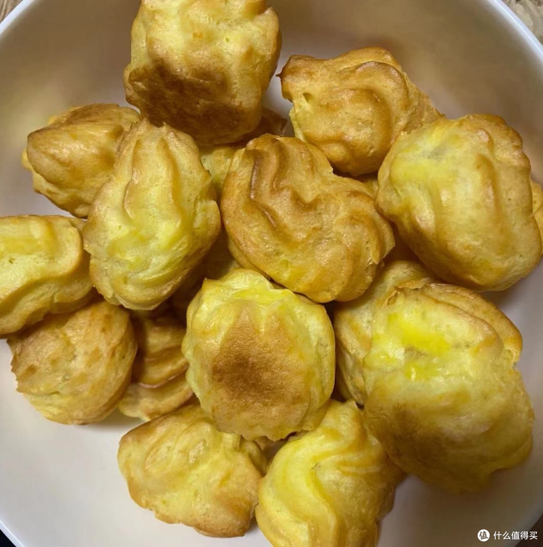成本50元,奶油泡芙吃到饱