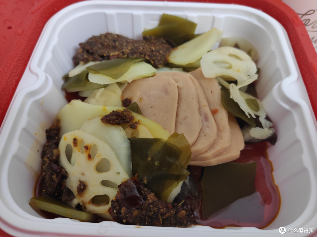 一杯清水，15分钟在家体验正宗成都味——麻辣午餐肉自热火锅