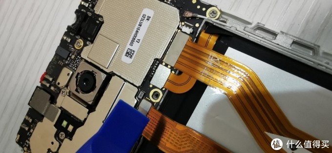 再战三年?为省50块钱自行更换华为Mate8手机电池