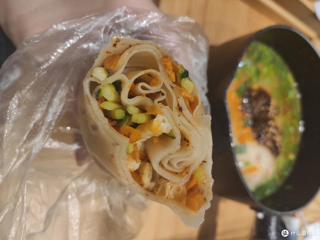 卷着吃的凉皮,祖奶奶卷面皮来自萧县的独特风味