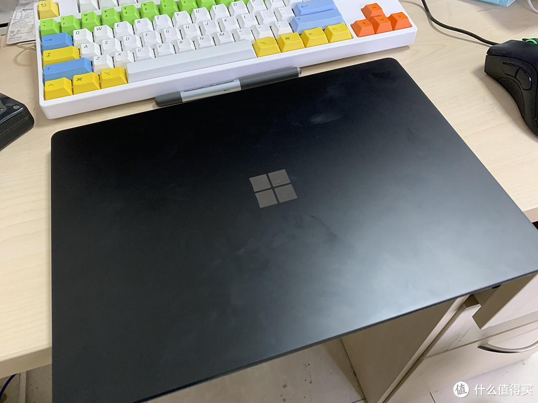 跟风上车的官翻surface，但我选了laptop2