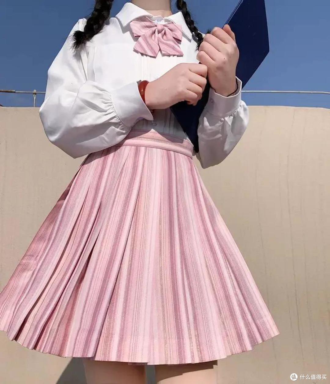 jk制服丨设计独特又显瘦的瓜皮裙你可一定要拥有