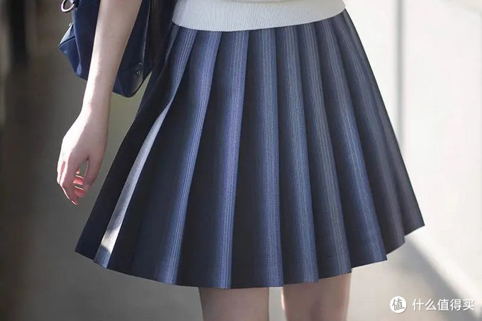 JK制服丨设计独特又显瘦的瓜皮裙，你可一定要拥有！