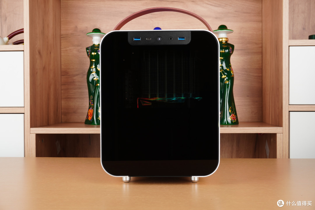 让外貌协会成员兴奋的ITX机箱,乔家一物BO 100+R7 5800X搭建体验