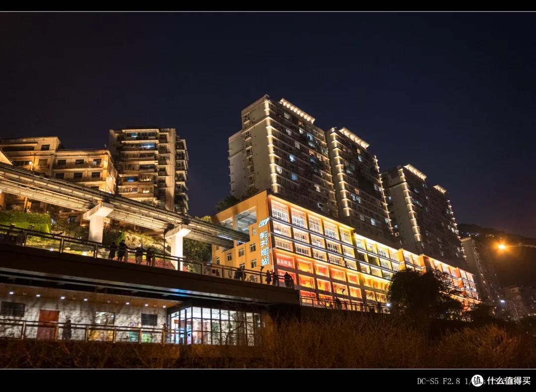适马28-70mm F2.8 最小最轻全幅标变镜头测评