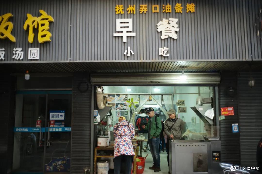 景德镇奇妙体验:凌晨五点趟鬼市,打着手电去寻宝!