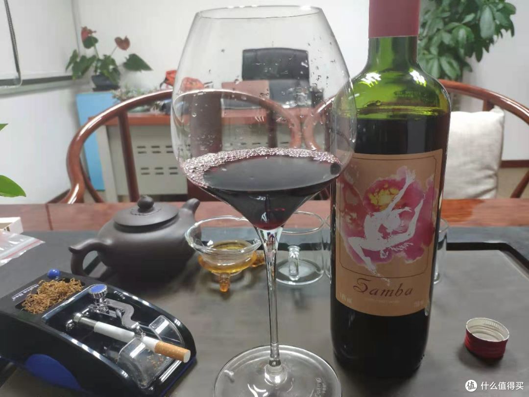 非专业人士进口红酒旅程的虾BB