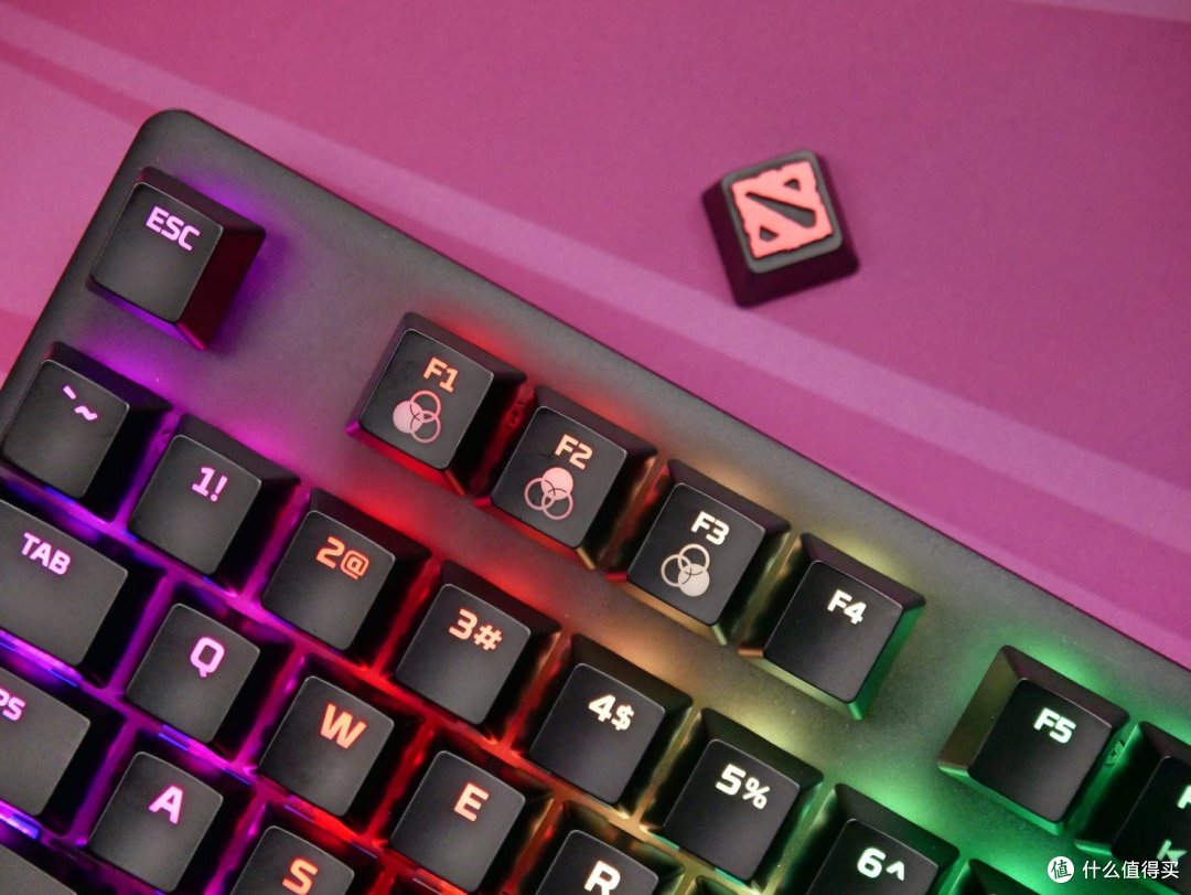 告别拉跨原厂轴,HyperX轴体新体验——HyperX 起源冰轴键盘
