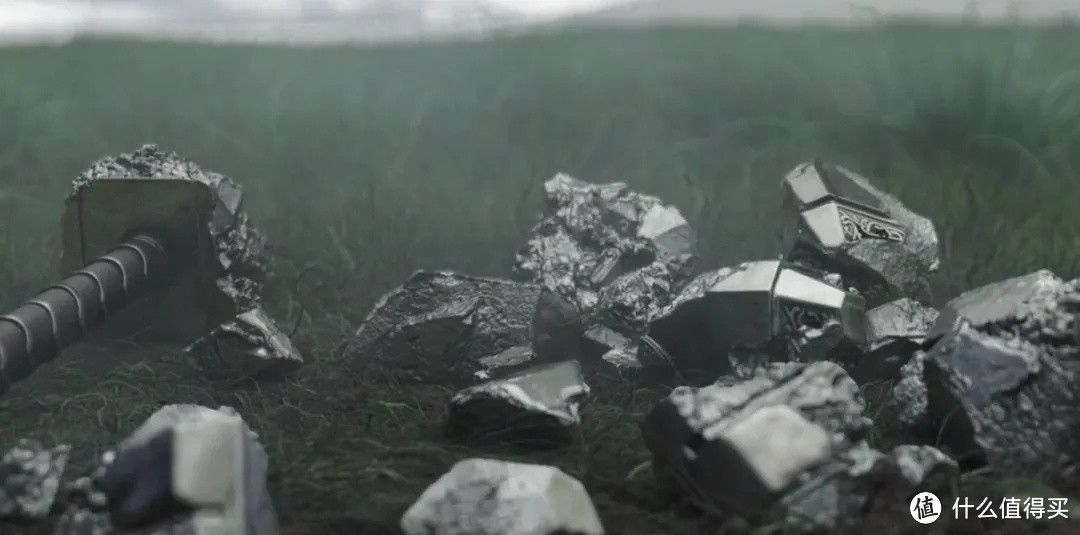 《雷神4》片场照揭露重要信息！雷神锤竟是这样回归的！