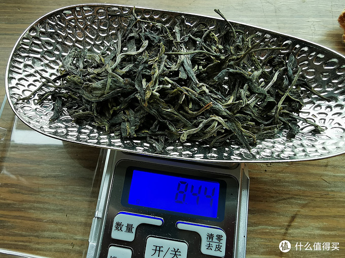 茶荷/茶则和茶秤经常同框出现