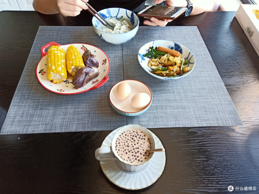 娘儿俩的极简早餐走红,15分钟上桌,吃得舒服还能悄悄瘦