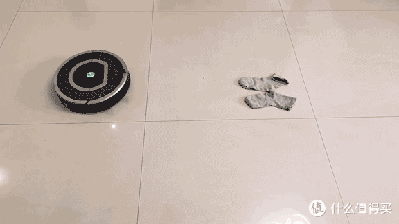 科沃斯与irobot新老旗舰对比——时隔六年,扫地机器人经历了哪些升级?