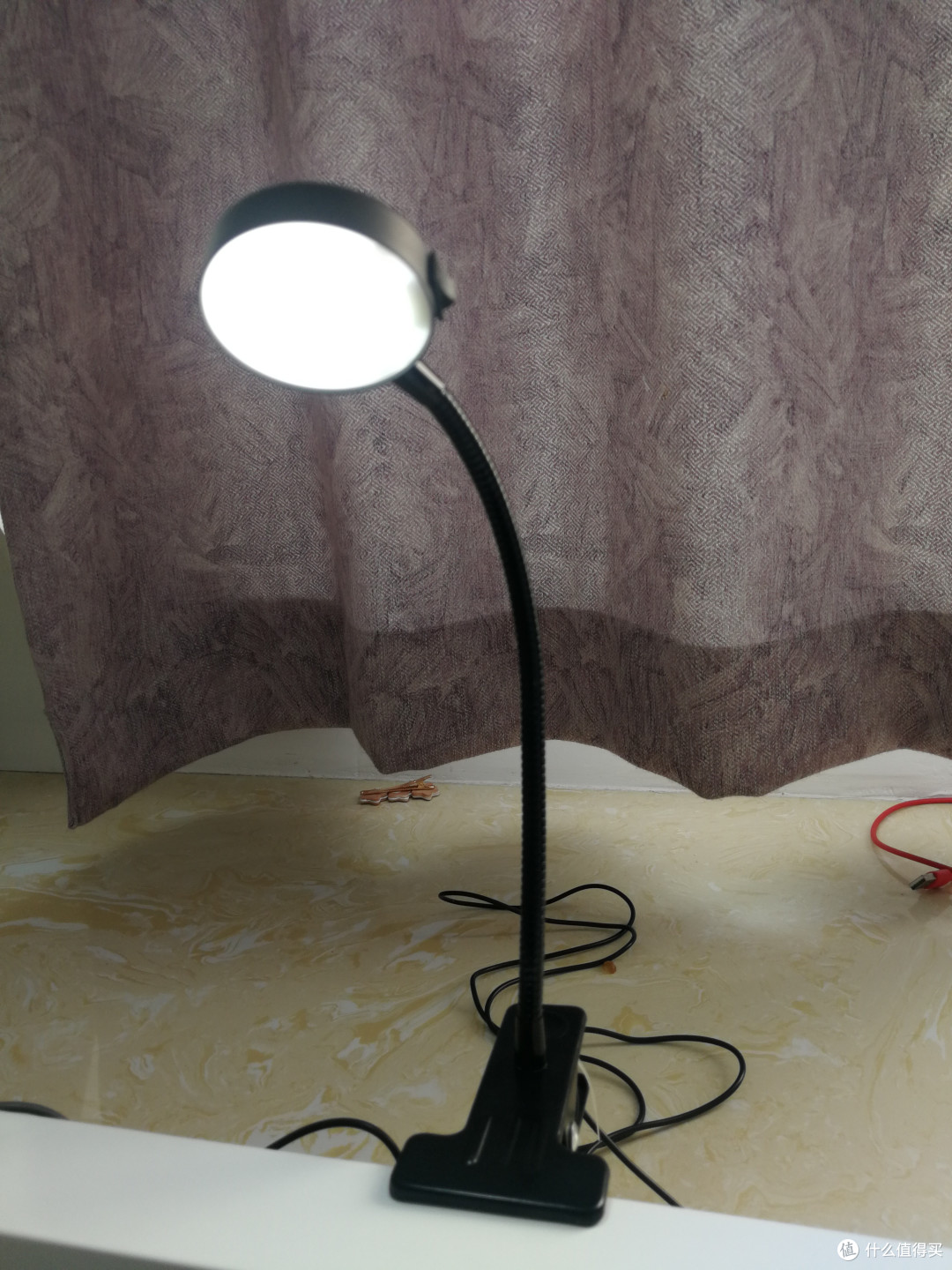 超级白菜的1.9元台灯真香!