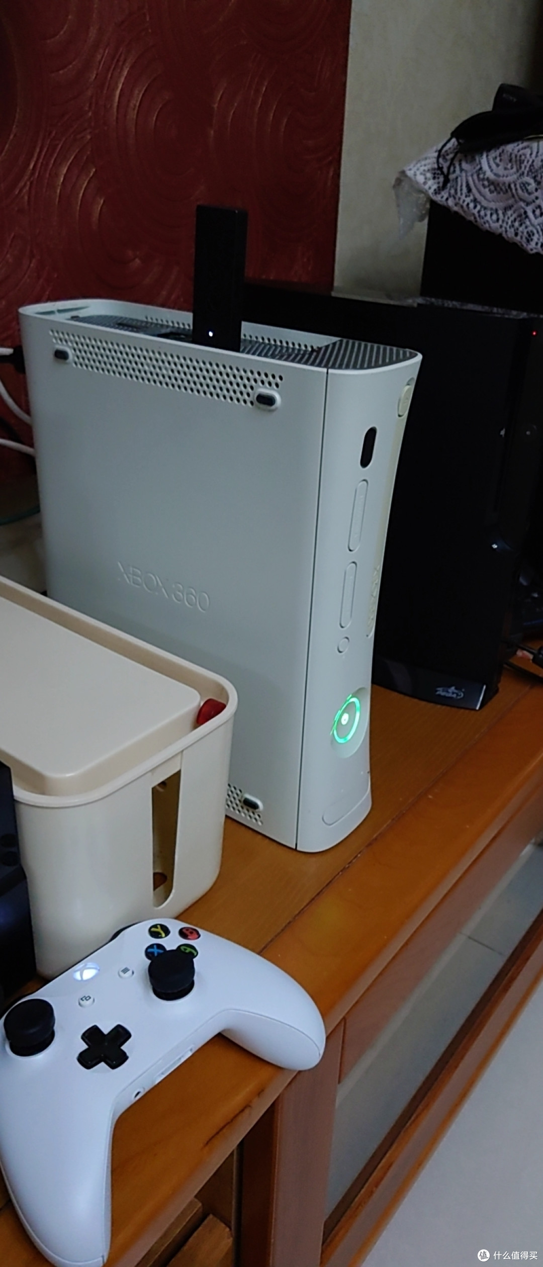 一只伪装成游戏机的轻娱乐HTPC