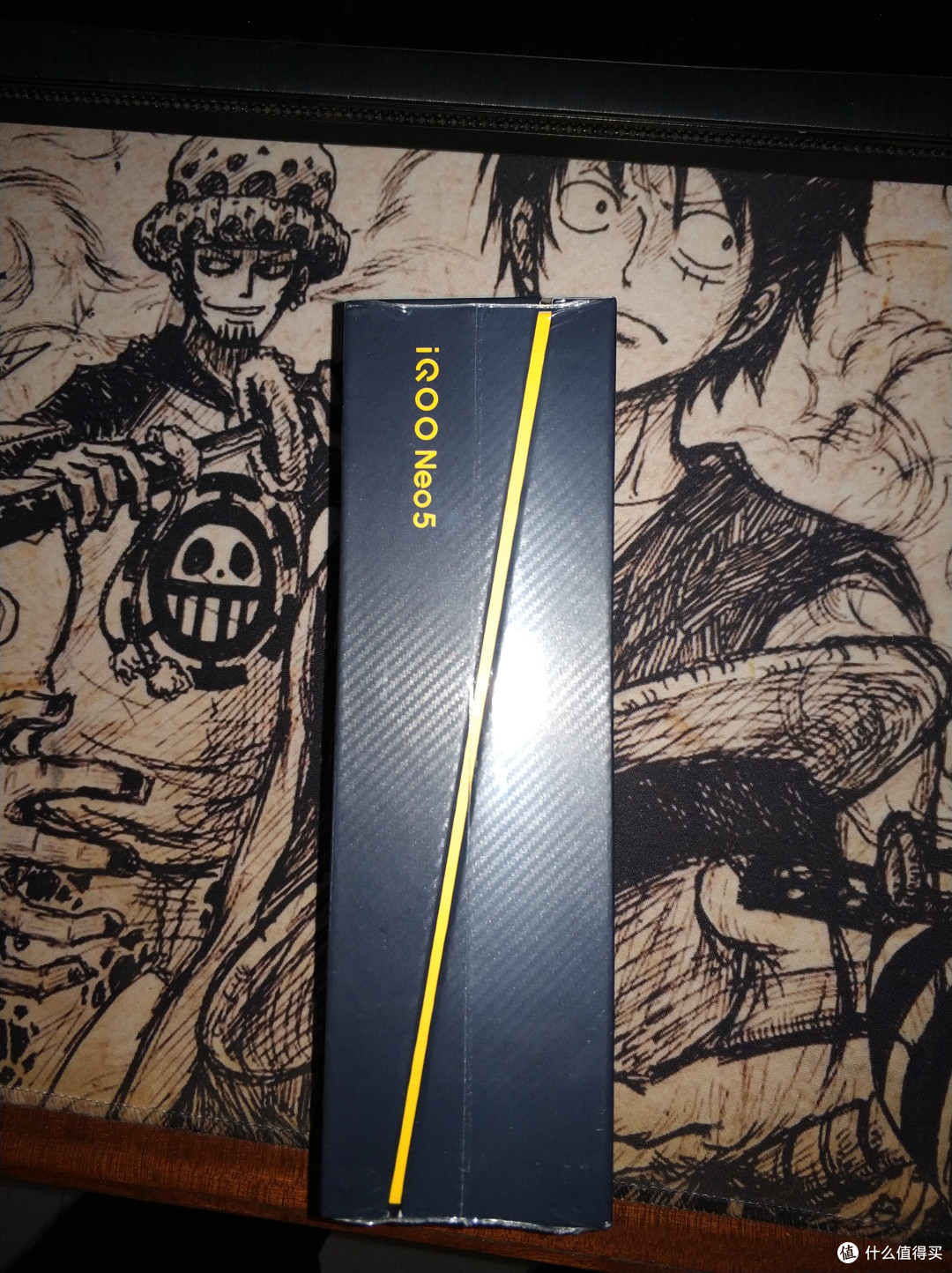 外包装侧面,斜边的盒子没好处(- _ -)