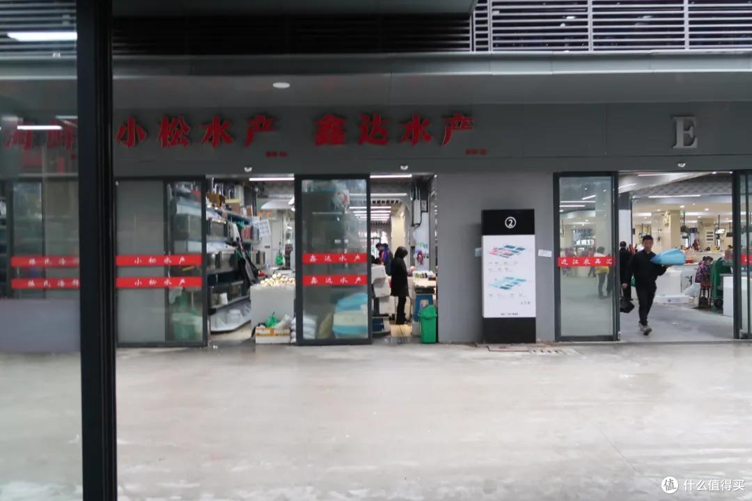在这个足足2万平的奇妙海鲜“商场”,我找到了赚钱的动力