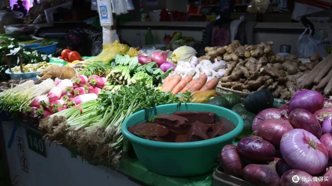 在这个足足2万平的奇妙海鲜“商场”,我找到了赚钱的动力