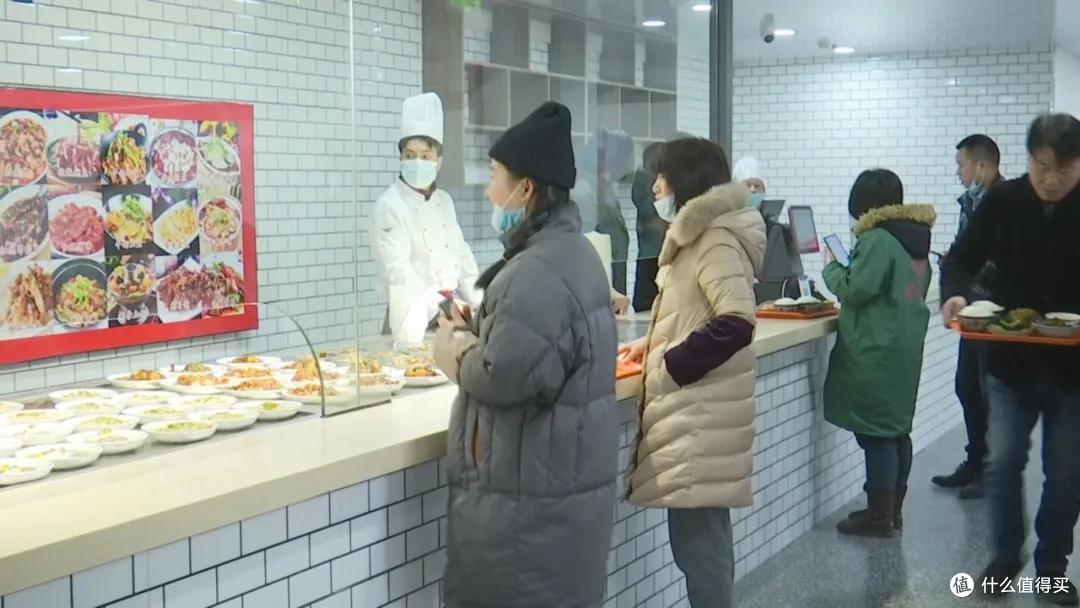 在这个足足2万平的奇妙海鲜“商场”,我找到了赚钱的动力