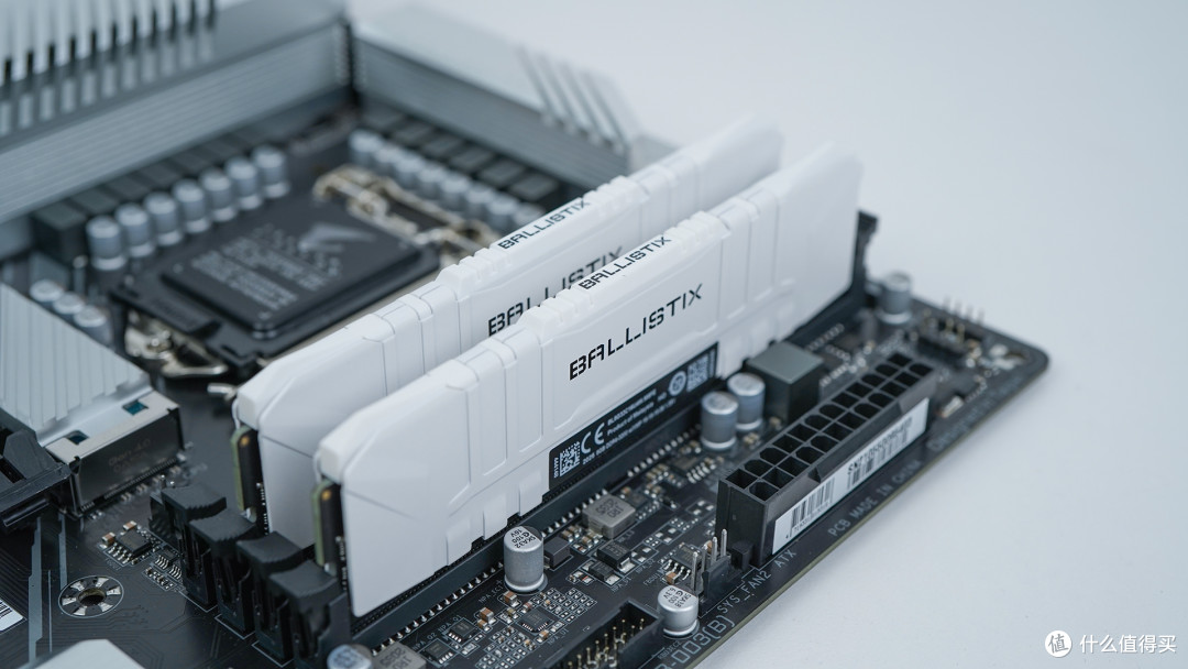 装一台B560+i5+3060Ti白色主机：颜值性能统统要