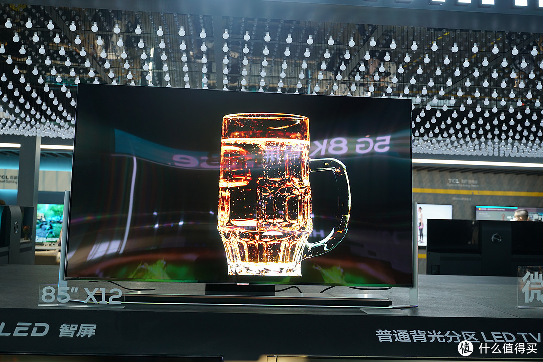 2021值选AWE：满屏黑科技 TCL 85X12 MiniLED 8K电视