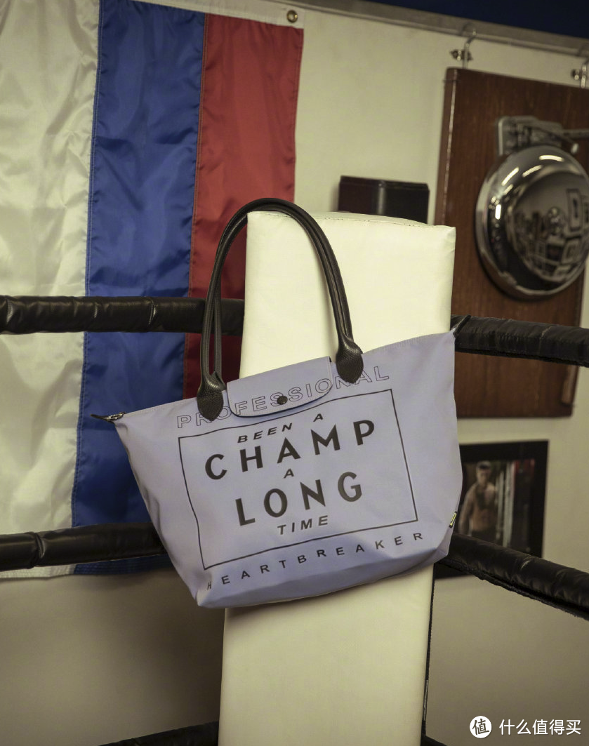 Longchamp X 陈冠希EU联名王者系列，4月13日正式发售，包袋、T恤、卫衣单品抢先看