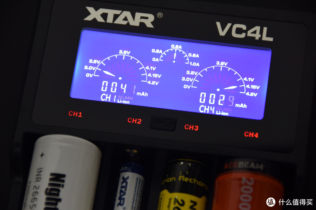 百元左右性价比之王-- XTAR VC4L 智能锂电池充电器
