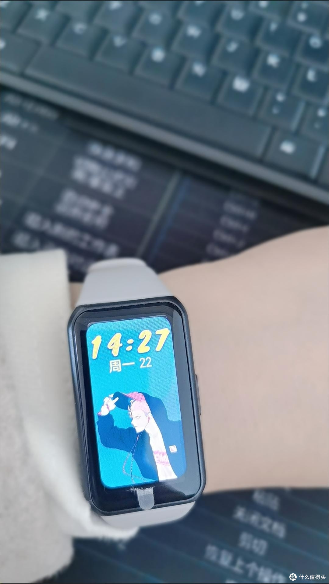 小米手环6发布了,和荣耀手环6如何选择?值友们给点建议