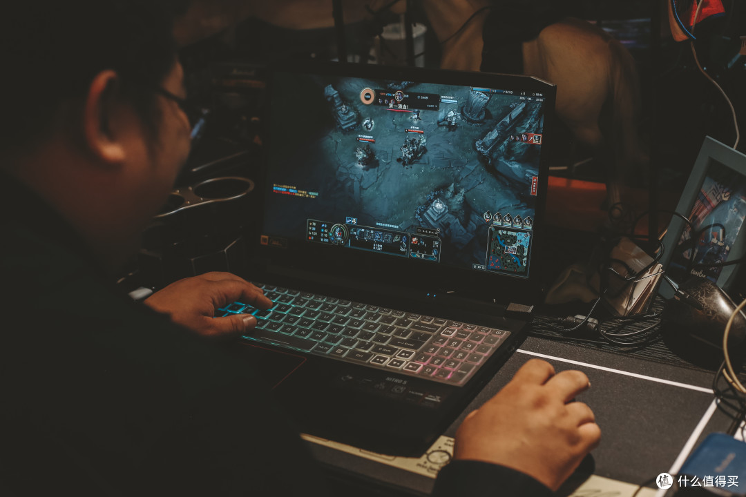 200元以内无线游戏鼠标性价比首选 罗技G304测评体验分享