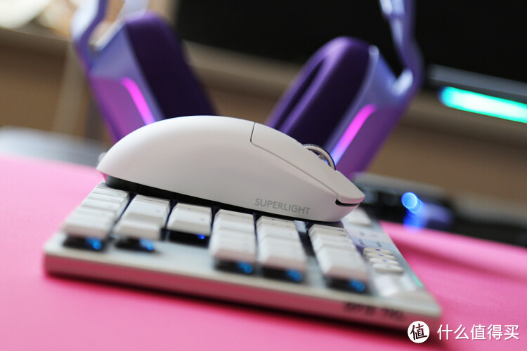 【梦想无线桌面】外设教皇:罗技PRO X superlight鼠标 G913tkl白色机械键盘