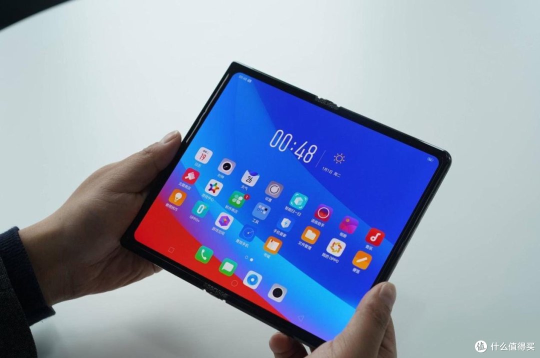 拯救者电竞手机真机上手实拍,OPPO、vivo也要出折叠屏手机?