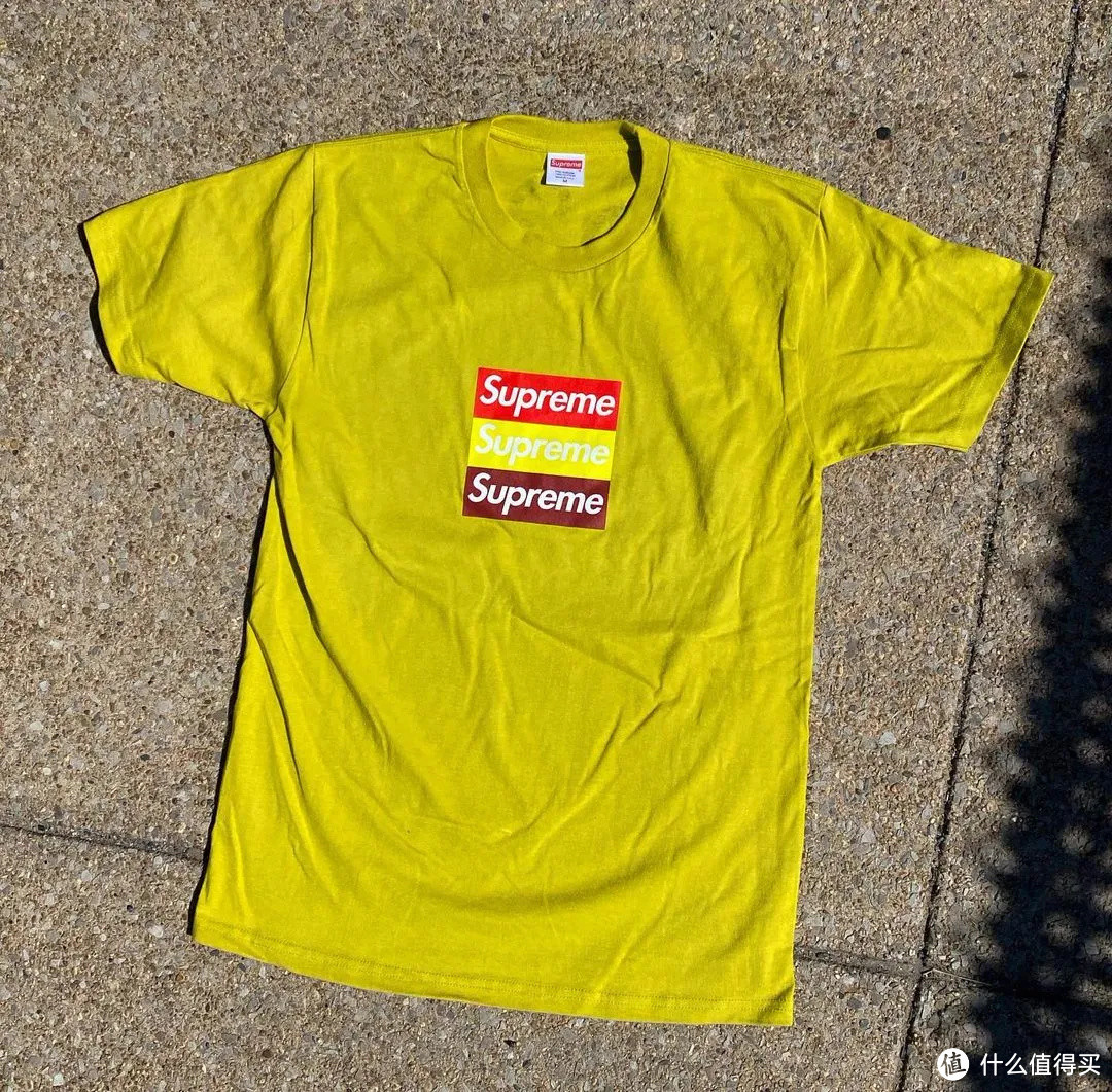 预定2021年zuì狂品牌!?恶搞叠加3个Box Logo,成龙猿人迷彩你穿过没?