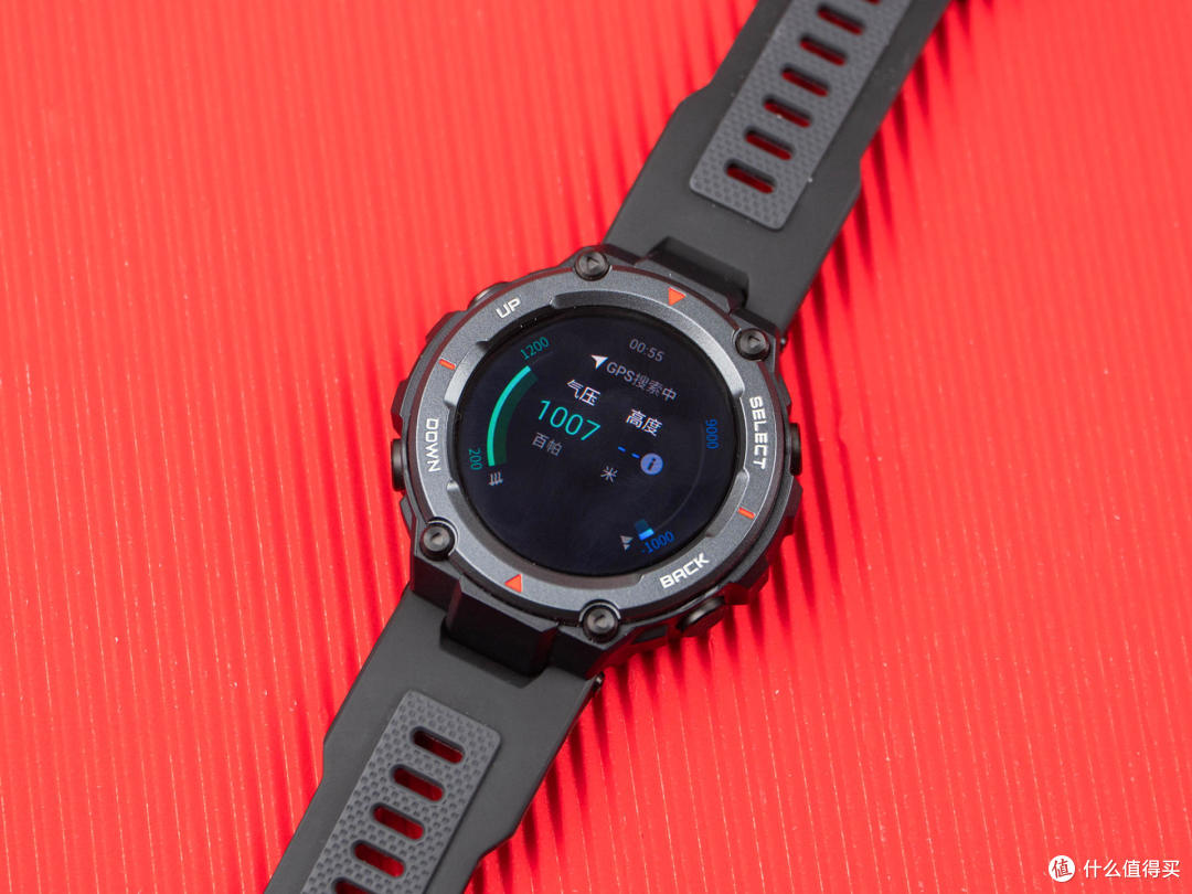 华米Amazfit T-rex Pro：超硬核