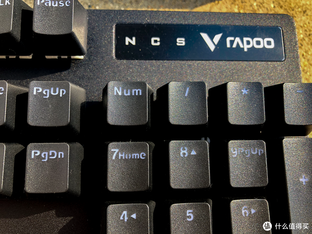 雷柏V500 pro 机械键盘 混光版茶轴 开箱