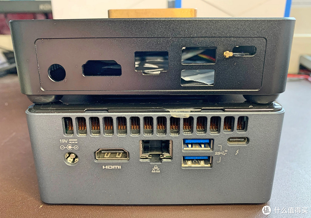 NUC8双烤50W不爆炸？DIY PC版机箱焦作人 小伙直呼：魔鬼吧！